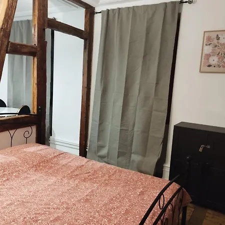 Le Gutenberg Au Coeur Du Marche De Noel De *