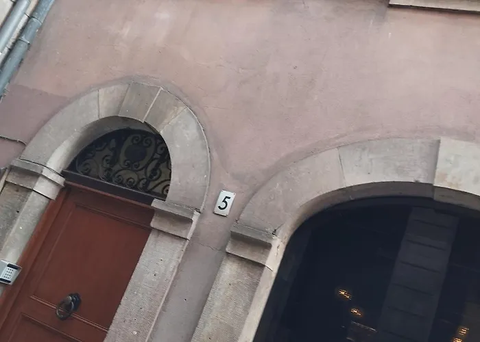 Le Gutenberg Au Coeur Du Marche De Noel De *