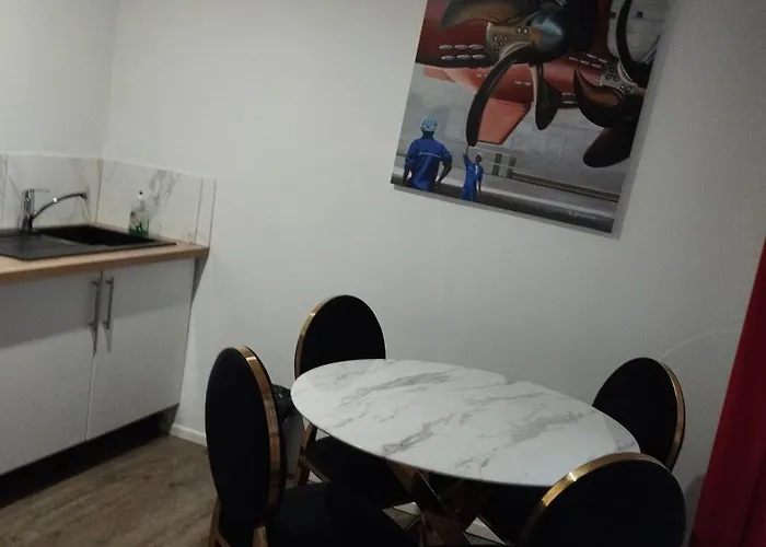 Le Gutenberg Au Coeur Du Marche De Noel De * Страсбург