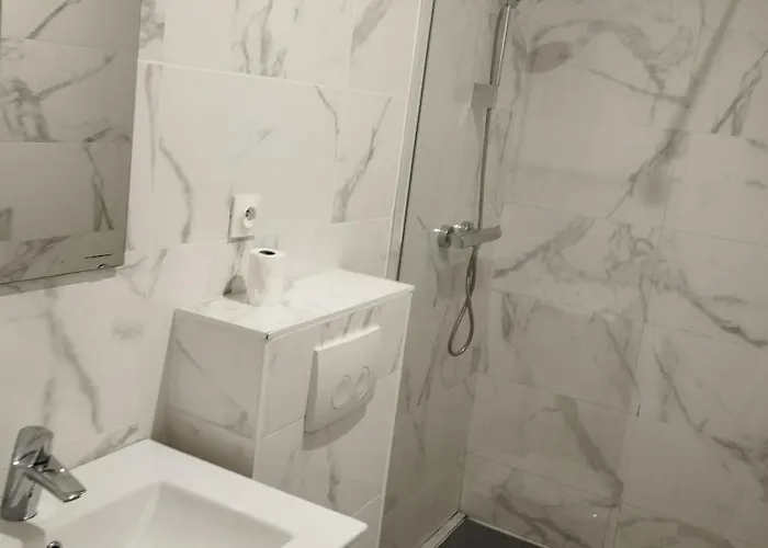 Le Gutenberg Au Coeur Du Marche De Noel De Апартаменты Страсбург