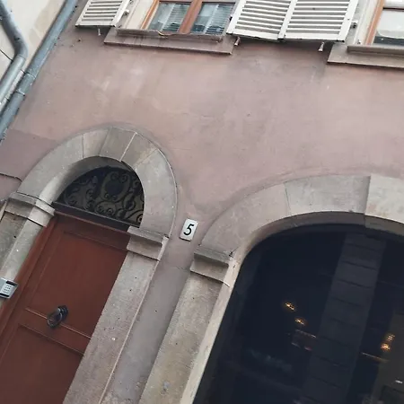 Le Gutenberg Au Coeur Du Marche De Noel De *